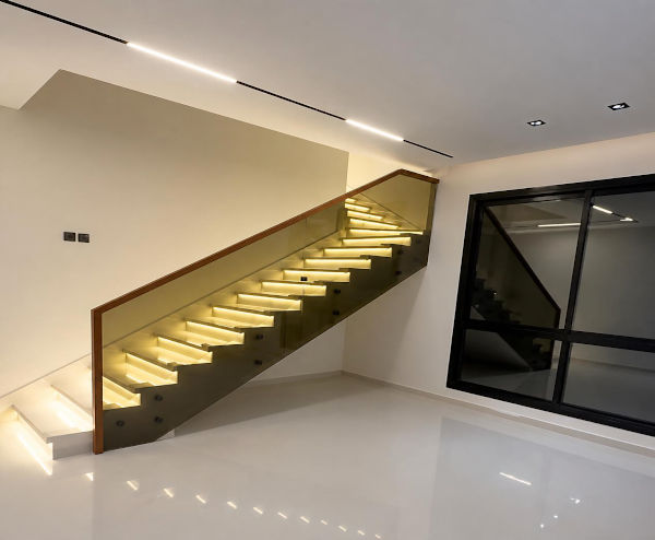 Rooftop and ground-floor units for sale